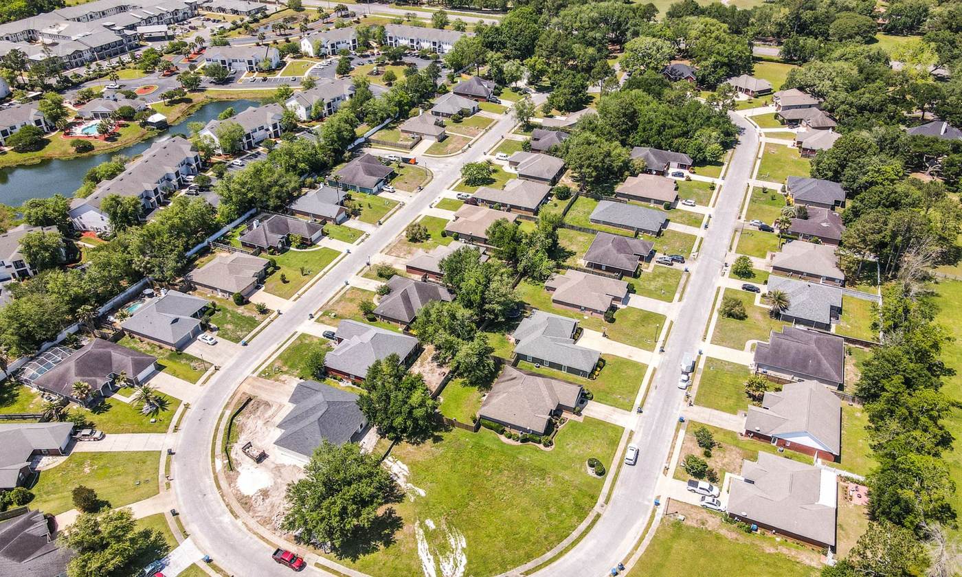 Aerial view of a Baldwin County residential neighborhood